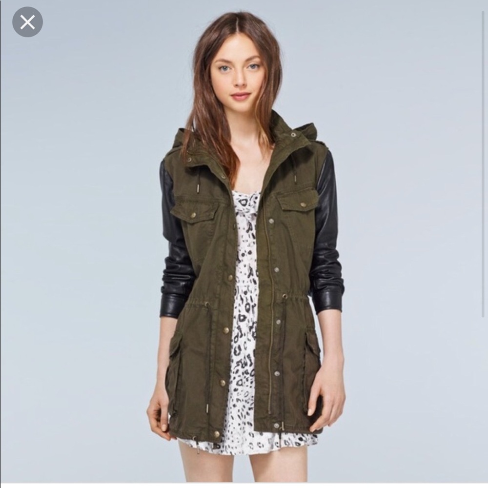 Aritzia Talula Balfour utility jacket olive green